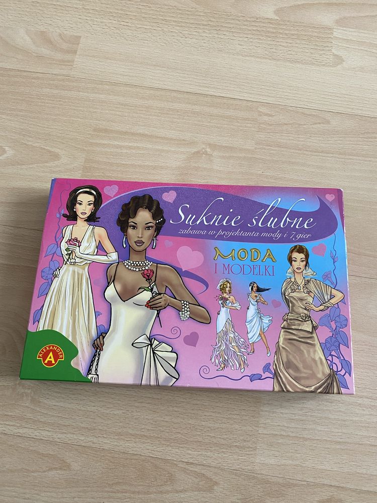 Gra „Moda i modelki. Suknie ślubne”