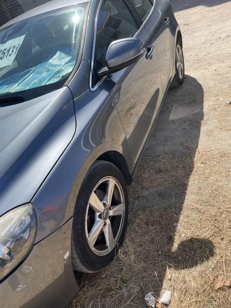 Volvo v40d ano 2008