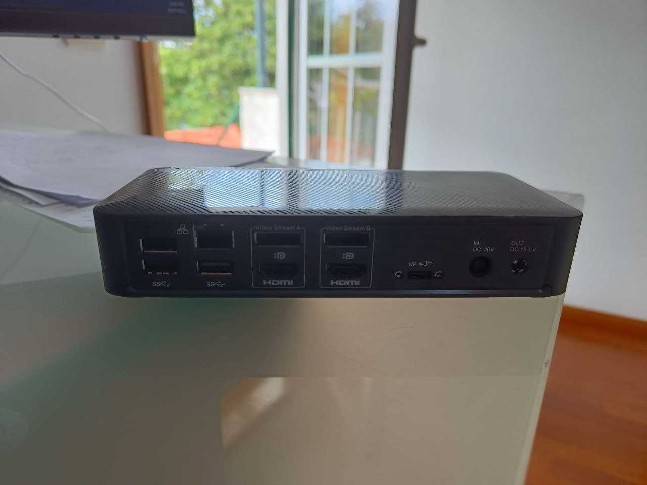 USB-C Universal DV4K Docking Station with 100W Power Delivery