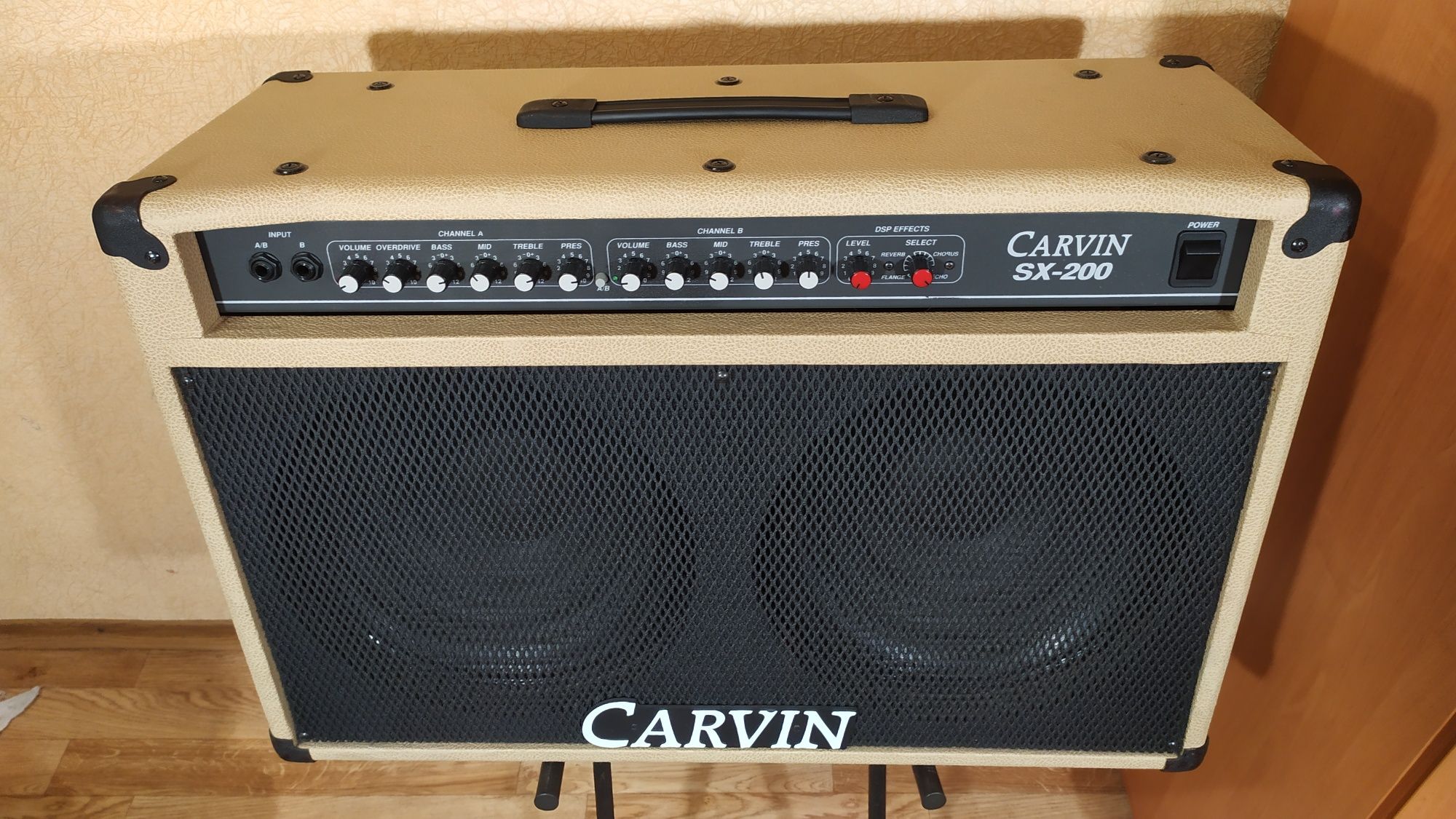 CARVIN SX200(не Marshall, Mesa, Fender, Orange, Hiwatt, Laney, Roland)