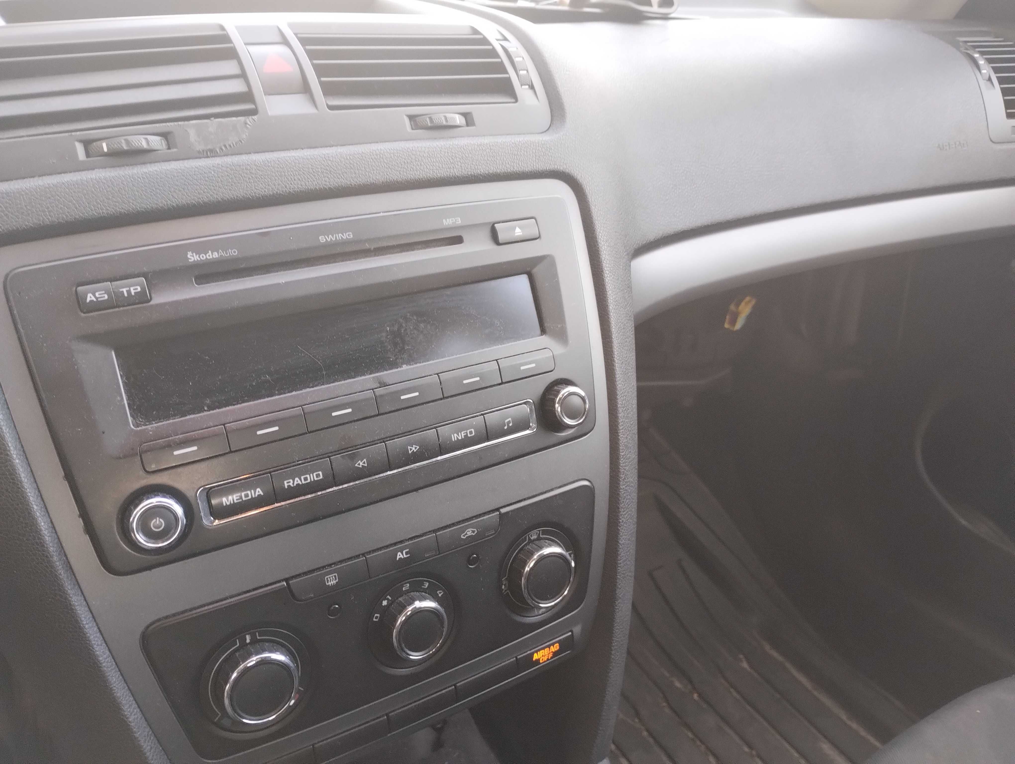 SKODA OCTAVIA II z 2012 roku z silnikiem 1.6 MPI benzyna z gazem