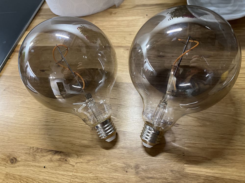 MOLNART IKEA Zarowka LED E27 140 lumenow 2szt