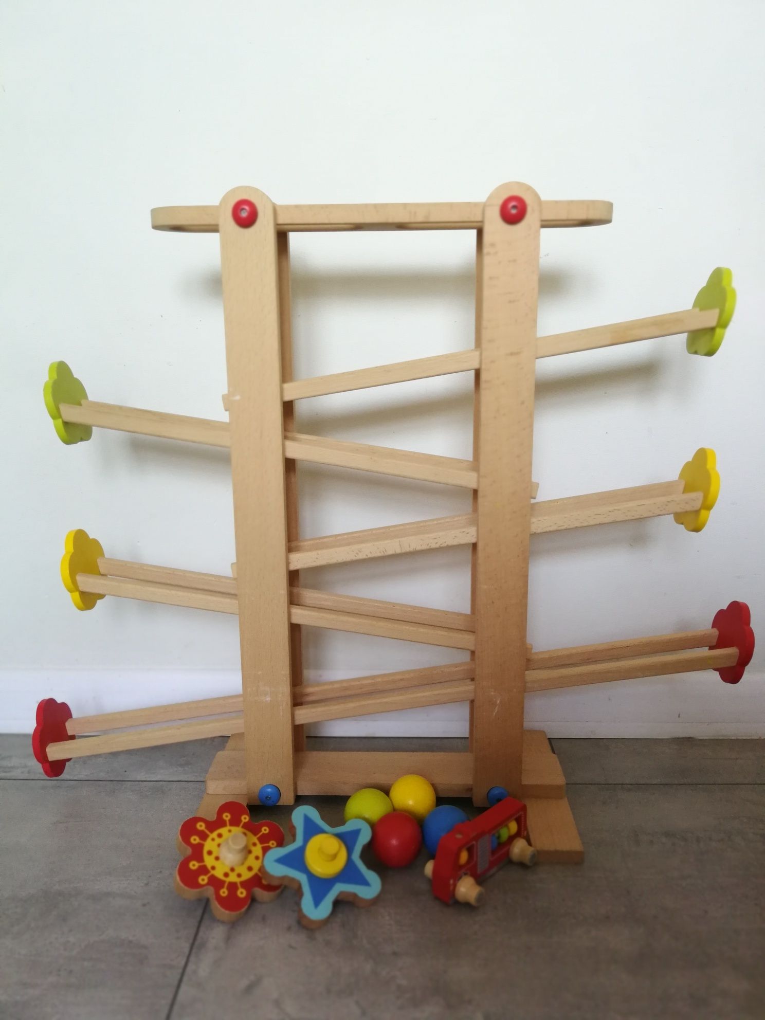 Kulodrom, drewniany tor kulkowy Playtive