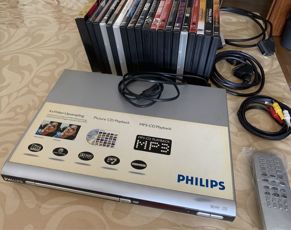 DVD PHILIPS com comando e filmes