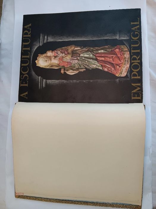 1° volume A Escultura de Portugal