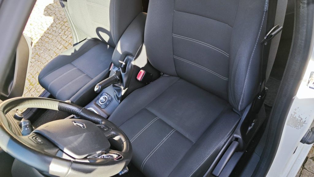 Vende-se Renault Megane 1.5 dCi 105cv (2014)
