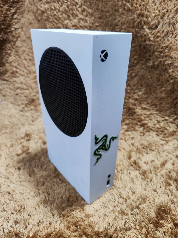 OPORTUNIDADE! - Xbox Series S - 512GB