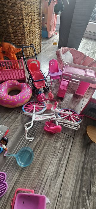 Figurki, zwierzątka, akcesoria do lalek