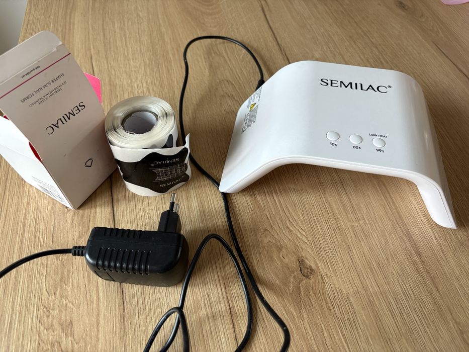 Lampa semilac do paznokci