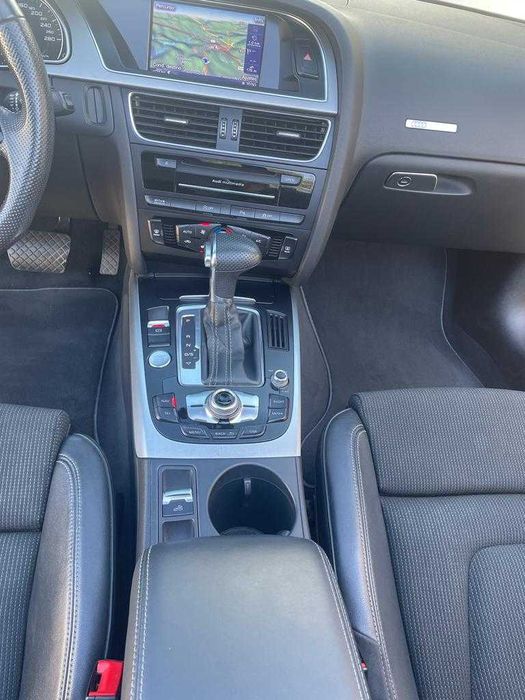 Audi A5 Cabrio 2.0 TDi S-line