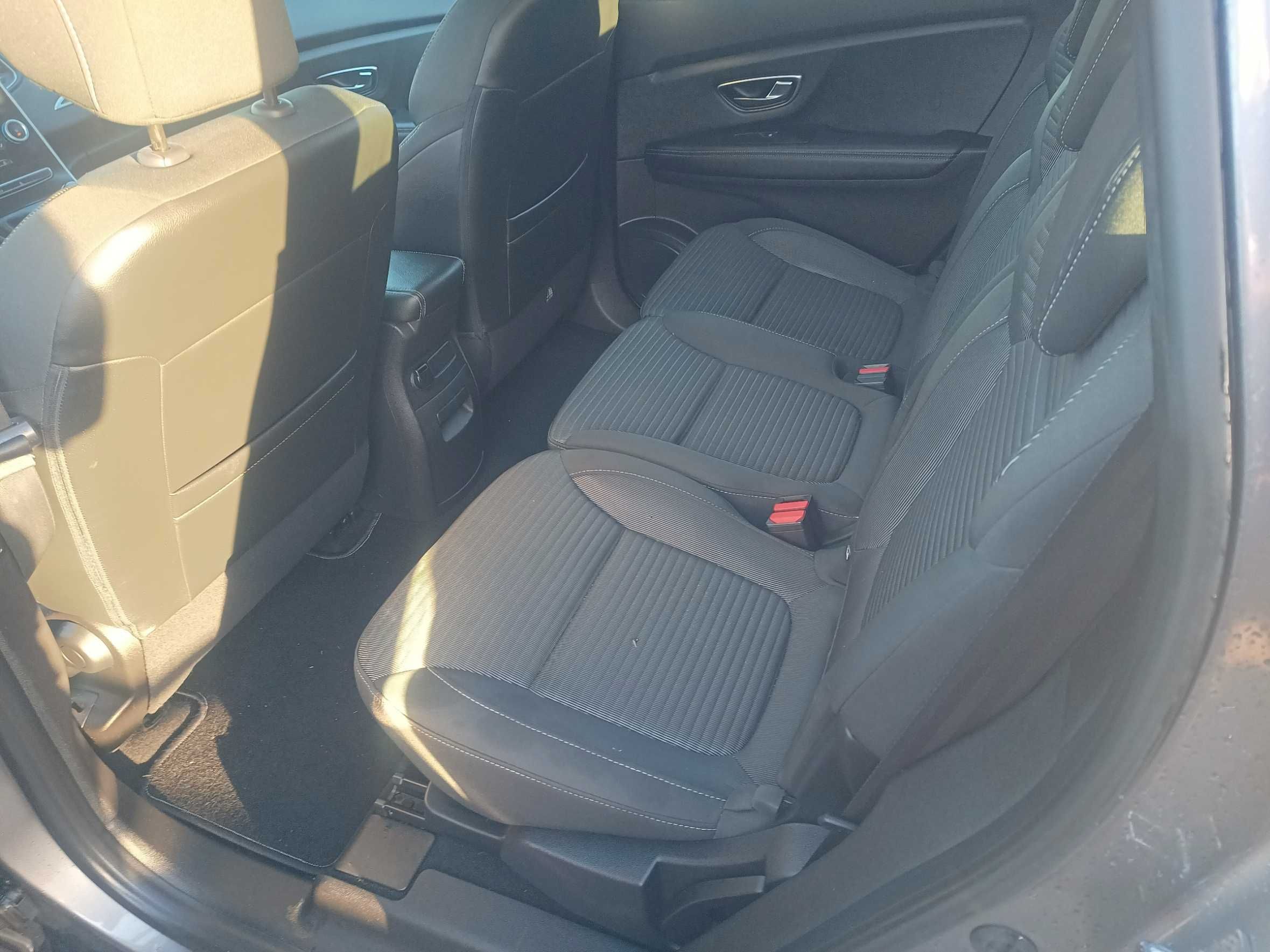 Renault Grand Scenic IV 1.2 TCe bezwypadkowy 7 osobowy