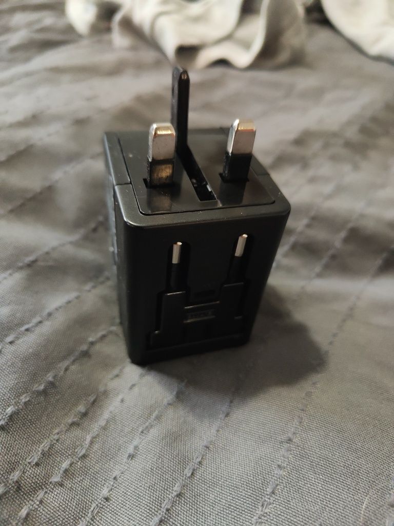 Adapter podróżny USB azja Europa USA Afryka napięcie 100-240V