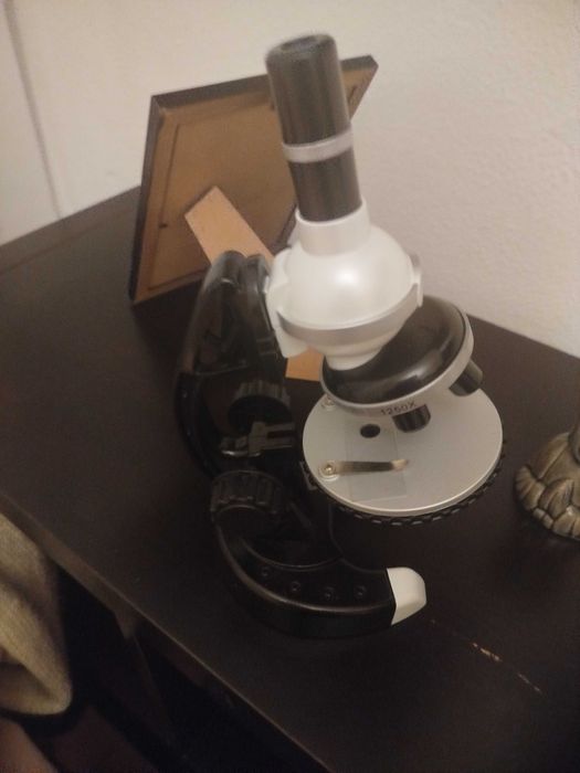 Microscópio do El Corte inglês