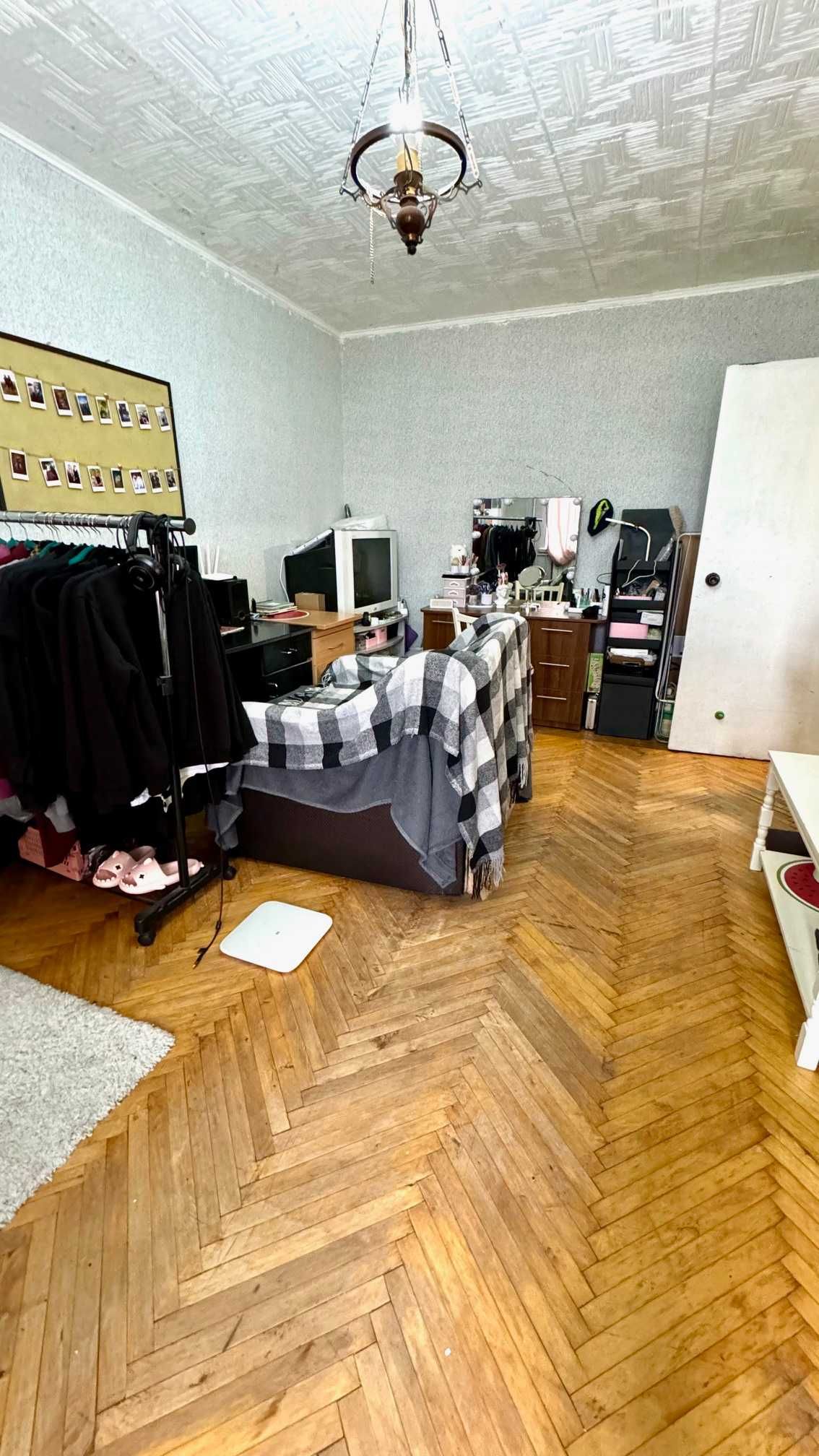 Продам 1к.квартира центр вул.М.Лагунової,13б, цегляний будинок