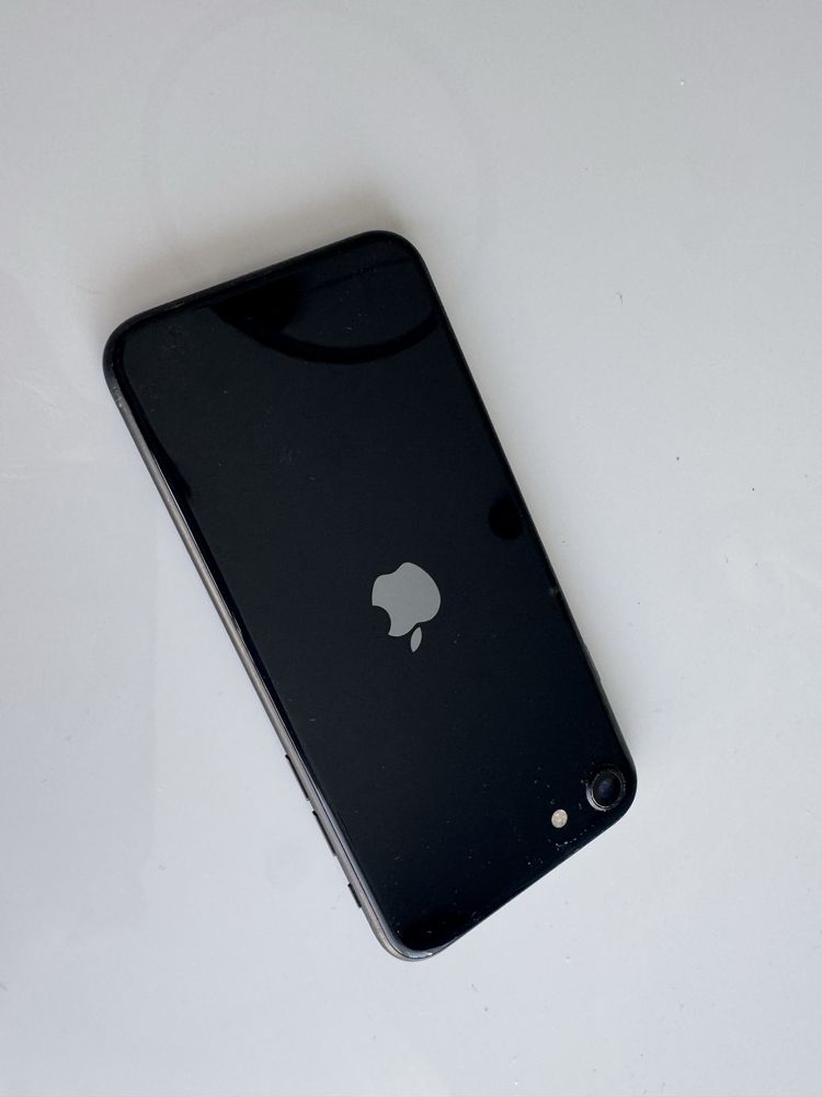 Iphone SE model A2783 64GB