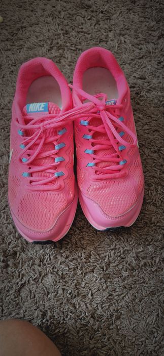 Кроссовки NIKE женские