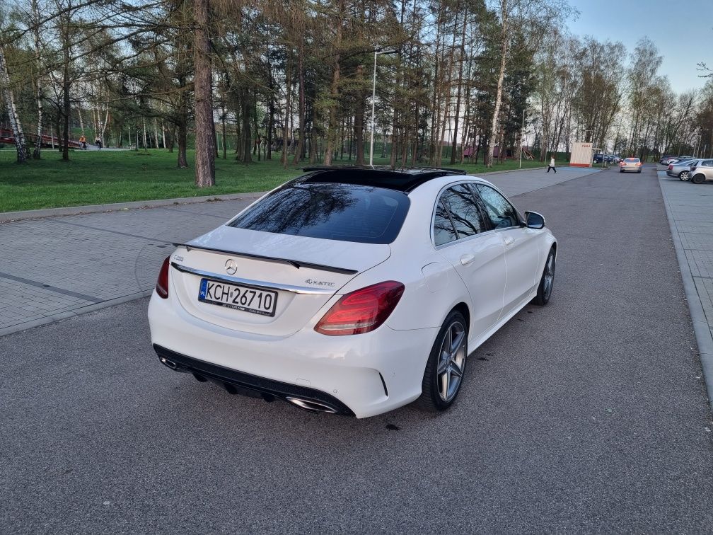 Mercedes-Benz C 300 4 Matic