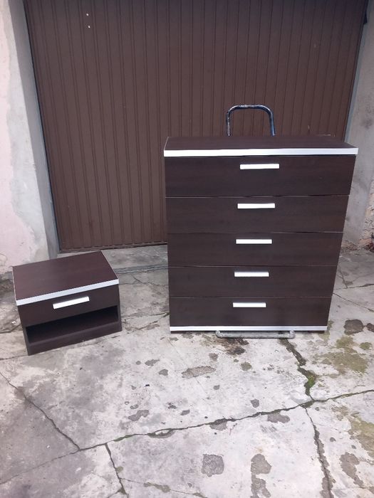 Komoda z szufladami i szafka nocna