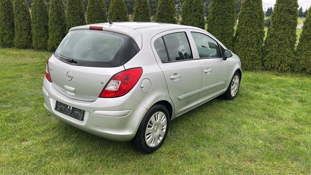Opel Corsa 1.2 bezyna klima 2008r