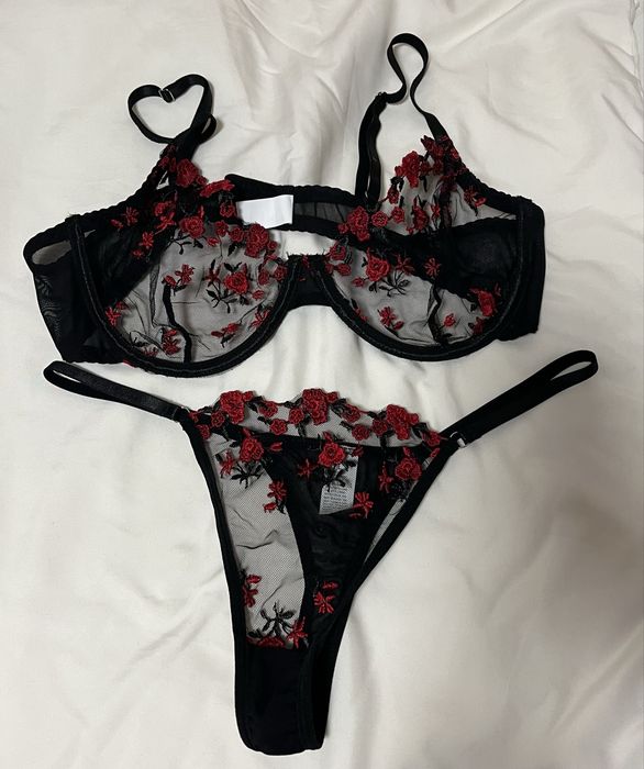 Zestaw bielizny siateczka haft róża