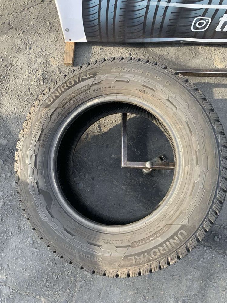 Шини 235/65 R16C Uniroyal  зима 2021 рік 7,8 мм