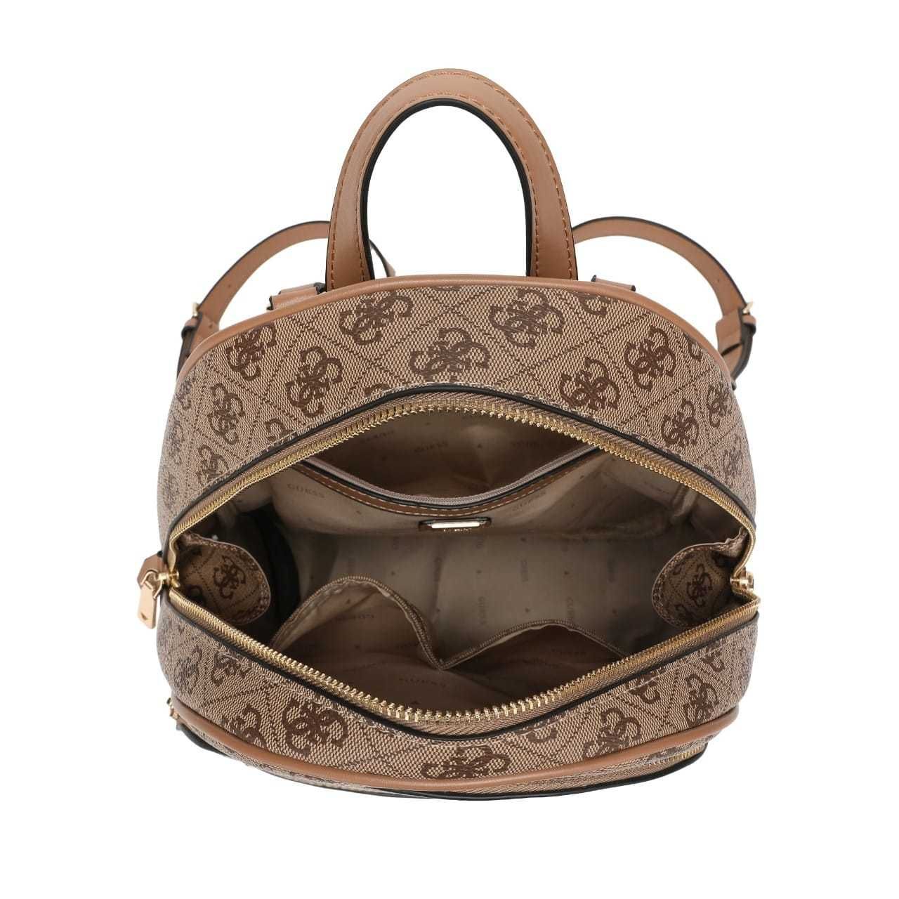 Mochila Guess 40€