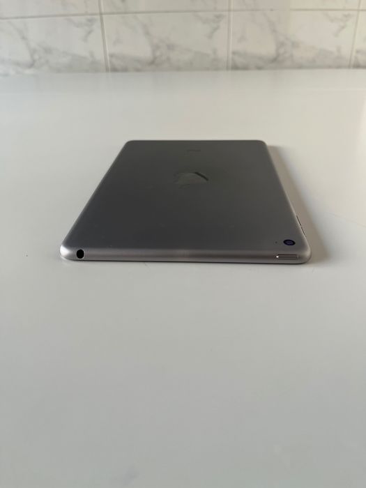 iPad Mini 4 128GB Wi-Fi Apple – Excelente estado + Capa infantil