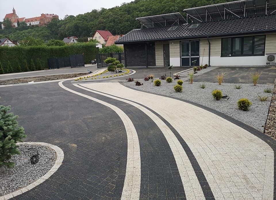 Układanie kostki brukowej Brukarstwo Usługi brukarskie parkingi drogi