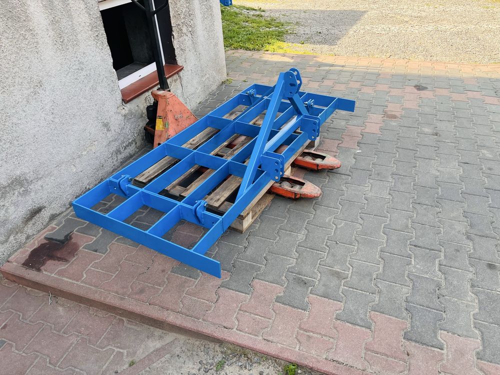 Niwelator do mini ciagnika rowniarka spycha separacyjna niwelowanie