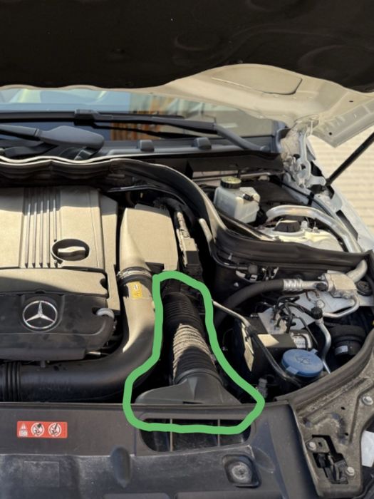 Воздухозаборник/патрубок/гофра mercedes benz w204 c250