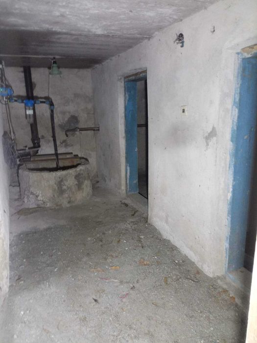 Продаж житлового будинку з господарськими приміщеннями .с Ланівці