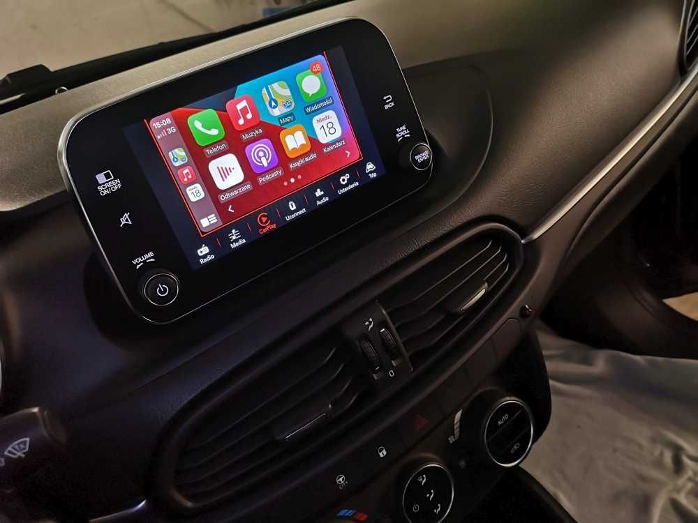 Carplay Android Auto FIAT Tipo Uconnect Continental VP2 kamera  proxy