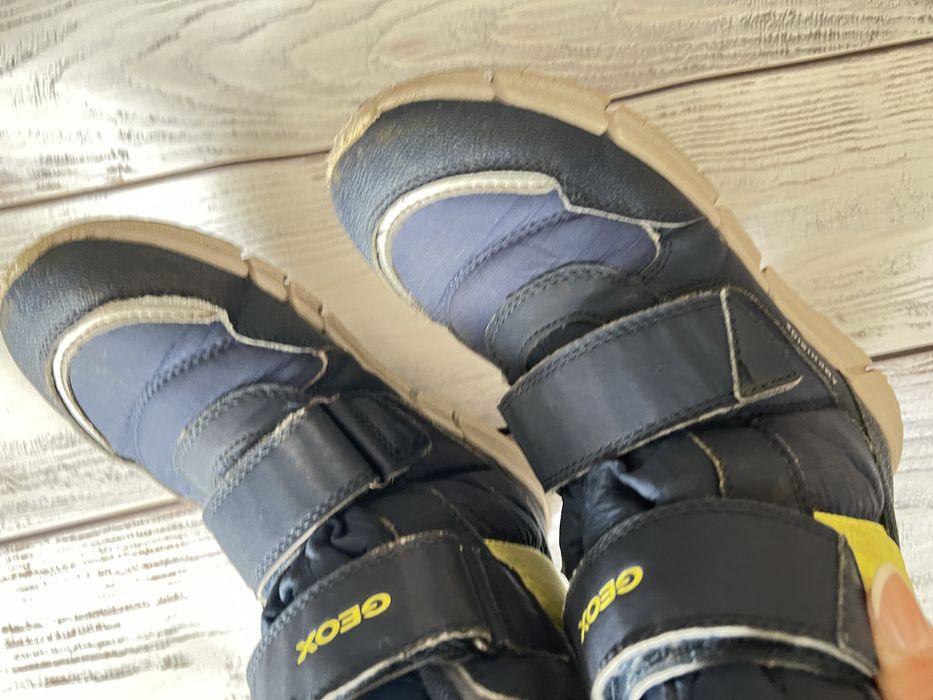 Продам ботинки Geox 33 размер