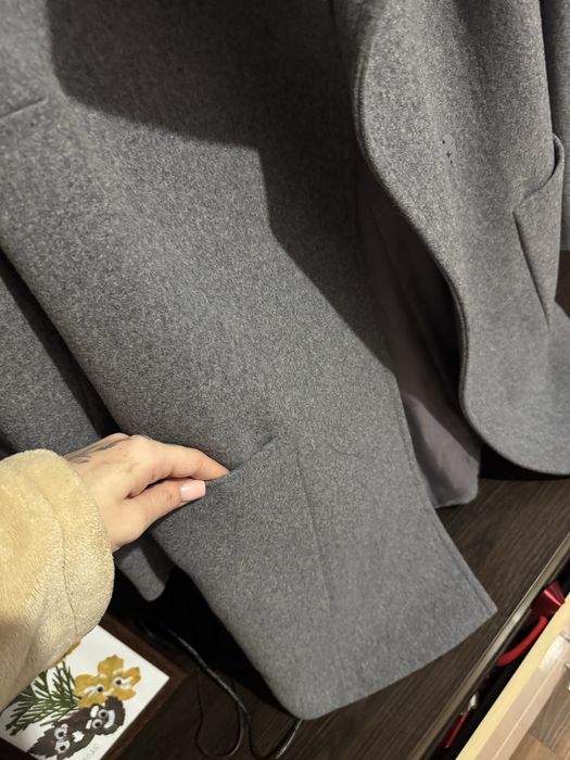 вовняне пальто сіре