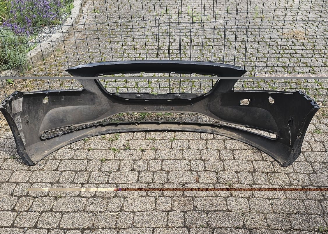 Zderzak i grill r design z osłoną na radar volvo v40 d3 II 2013