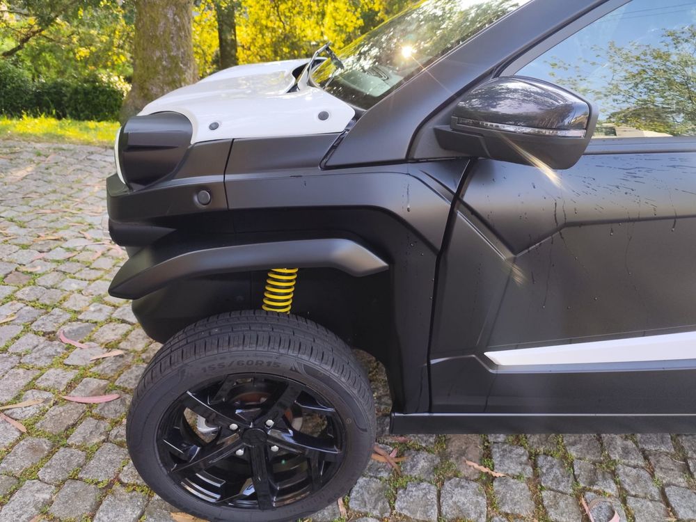Aixam Scouty Novo- Microcarro