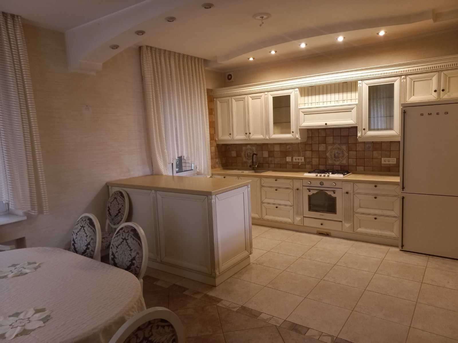 Продам 4-х этажный дом в Черноморке (Царское село), 5 мин до моря
