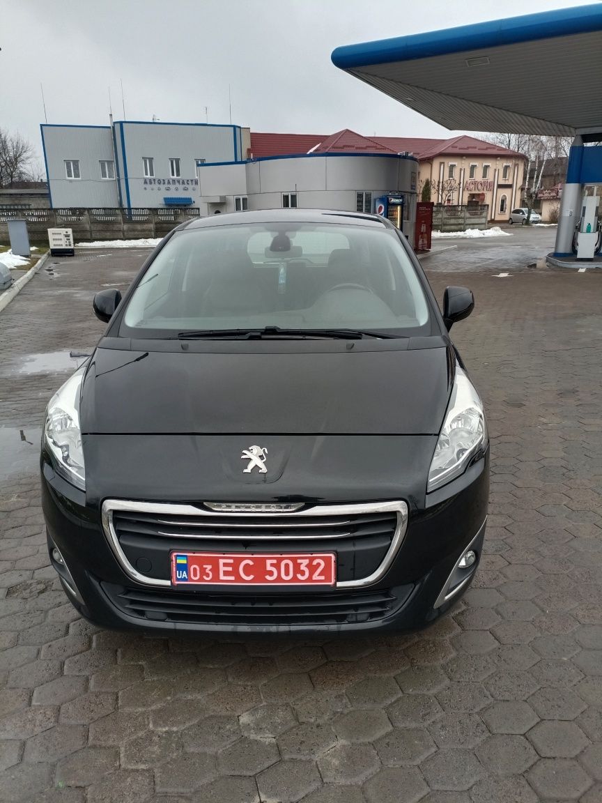 Peugeot 5008 2015