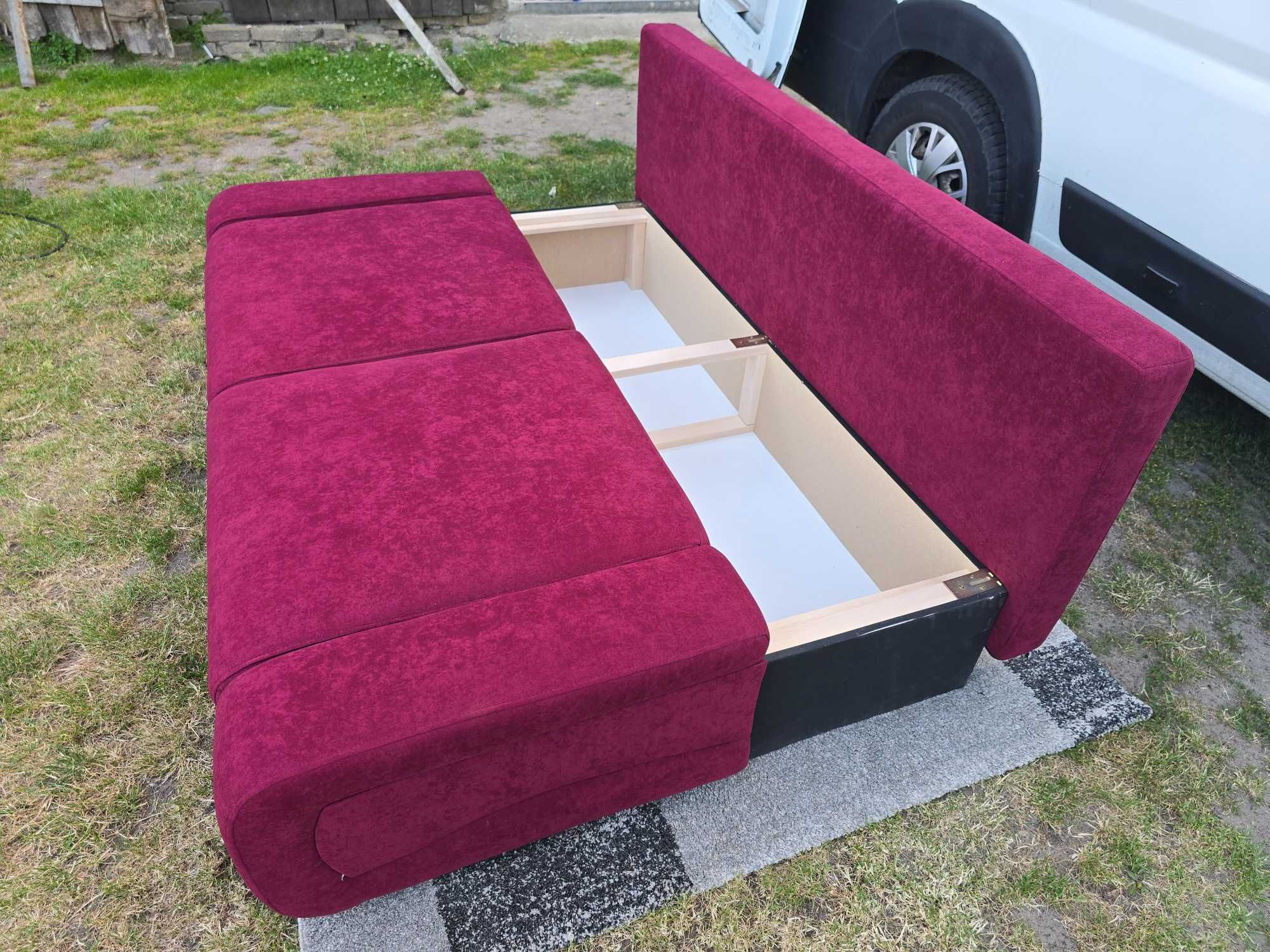 Sofa z funkcją spania i pojemnikiem na pościel