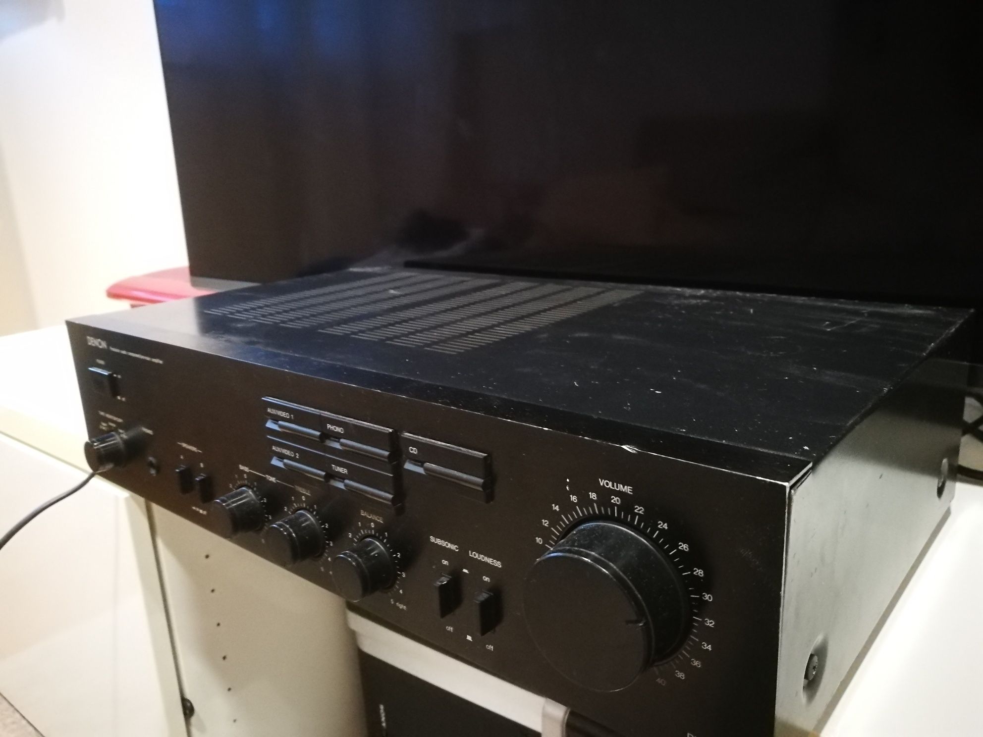 Denon PMA 300V amplifier