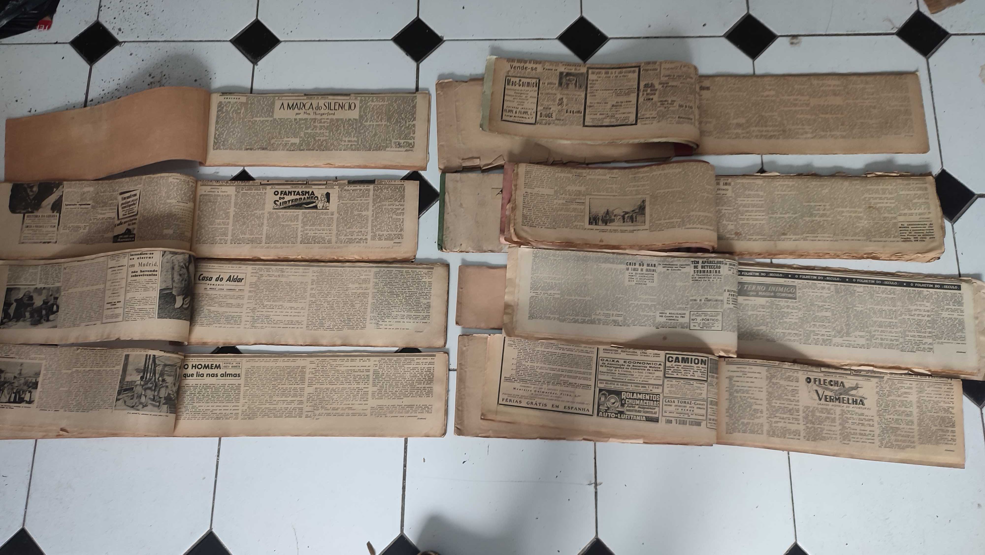 12 livros publicados em fasciculos em jornais- Anos 40