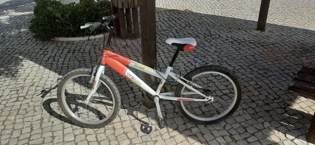 Bicicleta criança