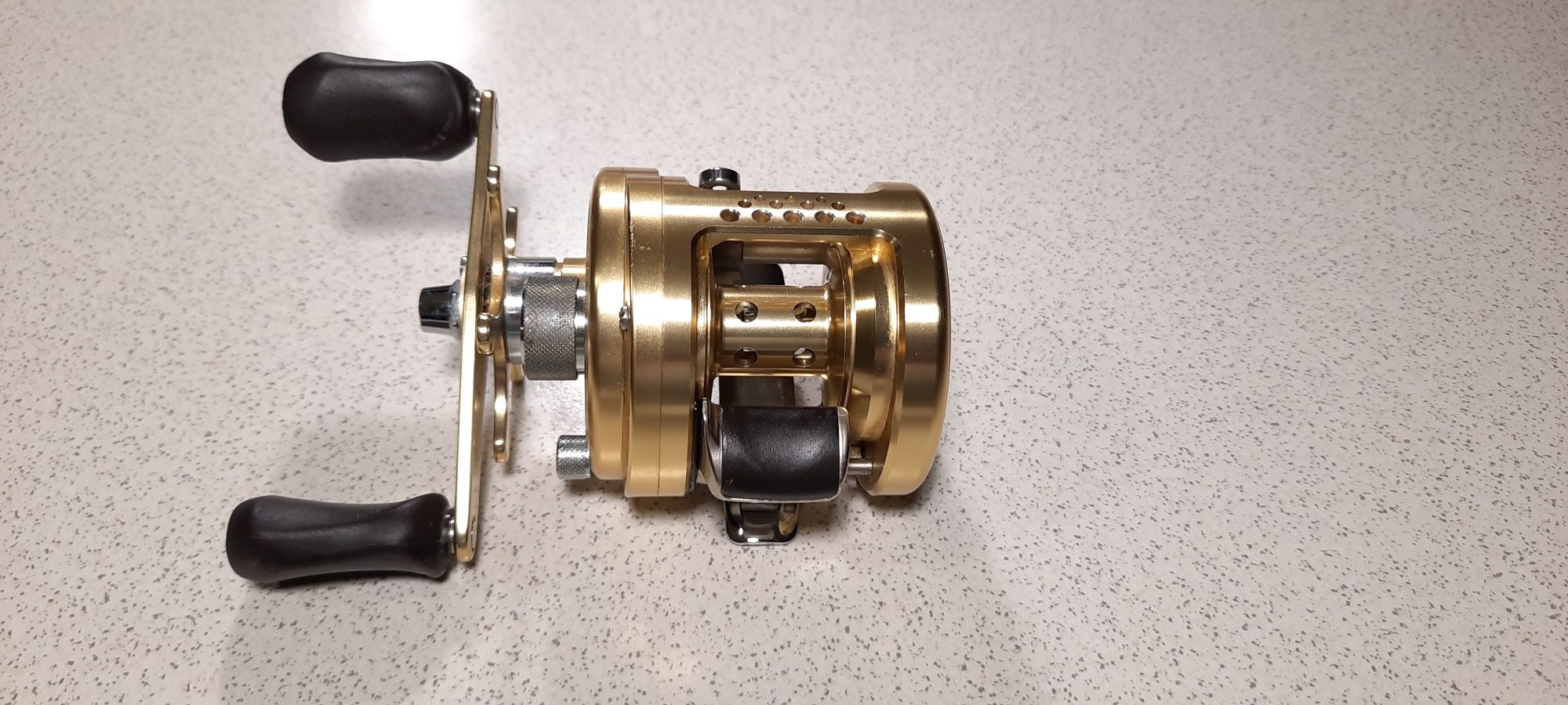 Shimano Calcutta TE 101GT kołowrotek castingowy