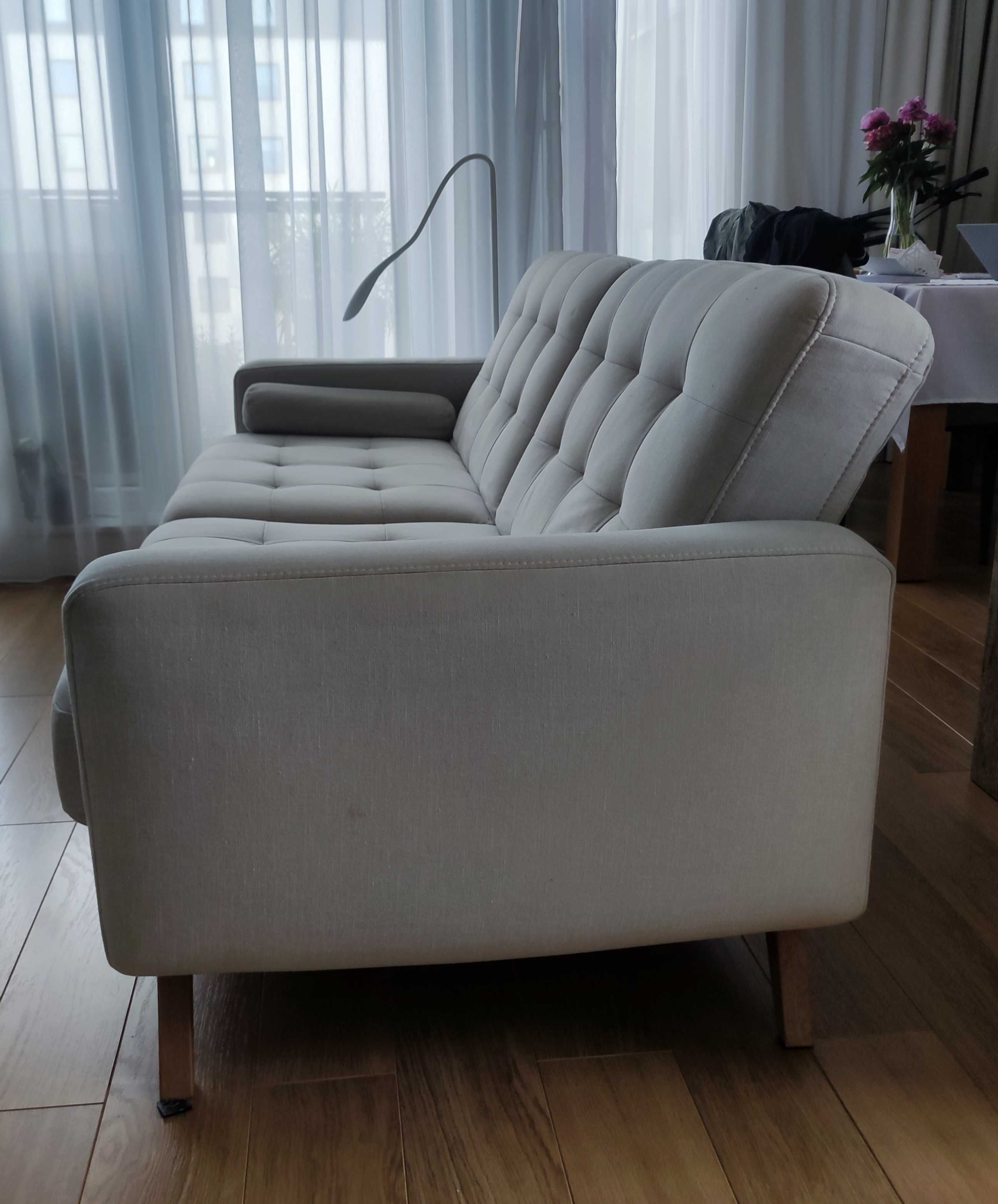 Sofa rozkładana z pojemnikiem na pościel
