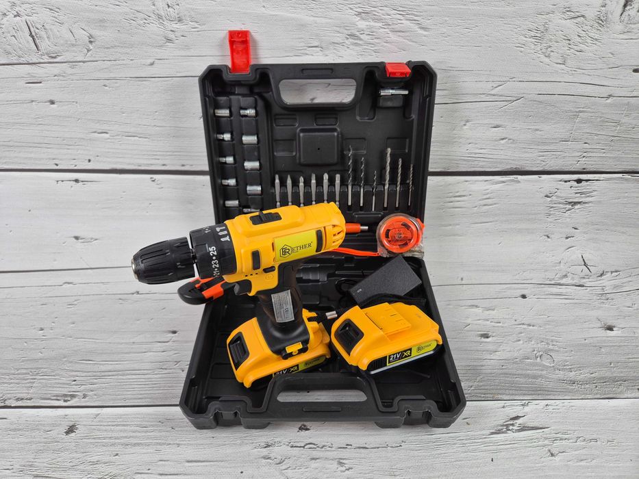 Promocja! Wiertarko wkrętarka udarowa 21V z 2 akumulatorami akcesoria