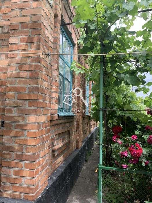 Продаж добротного будинку  на Довгинцево