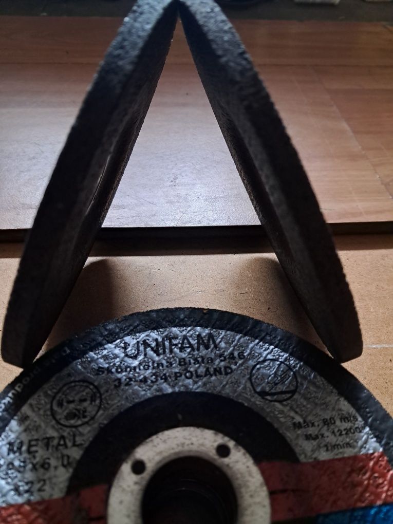 Tarcze szlifierskie do metalu.