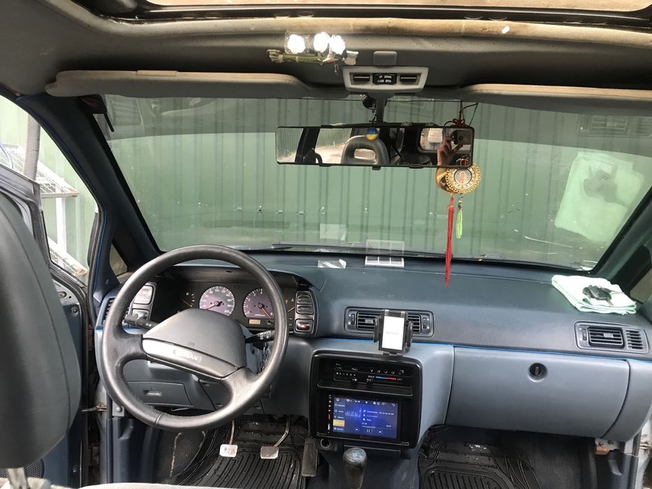 Ніссан прерия 2.0 газ/бензин