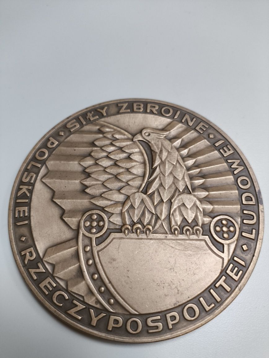 Medal - za długoletnią ofiarną służbę - siły zbrojne Rzeczypospolitej