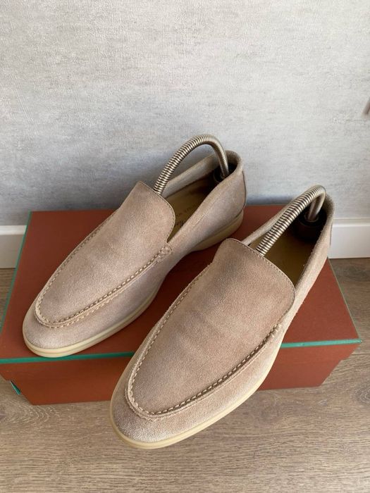 Loro Piana мужские лоферы бежевого цвета